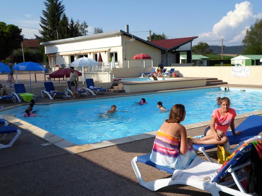 Camping Les Pinasses La Chapelle  Eksteriør bilde