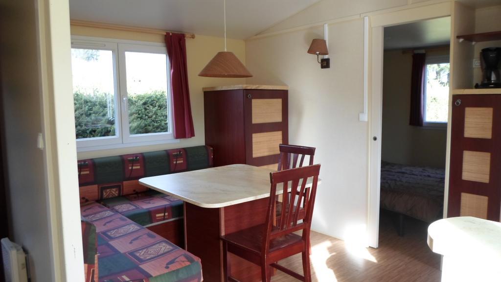 Camping Les Pinasses La Chapelle  Eksteriør bilde